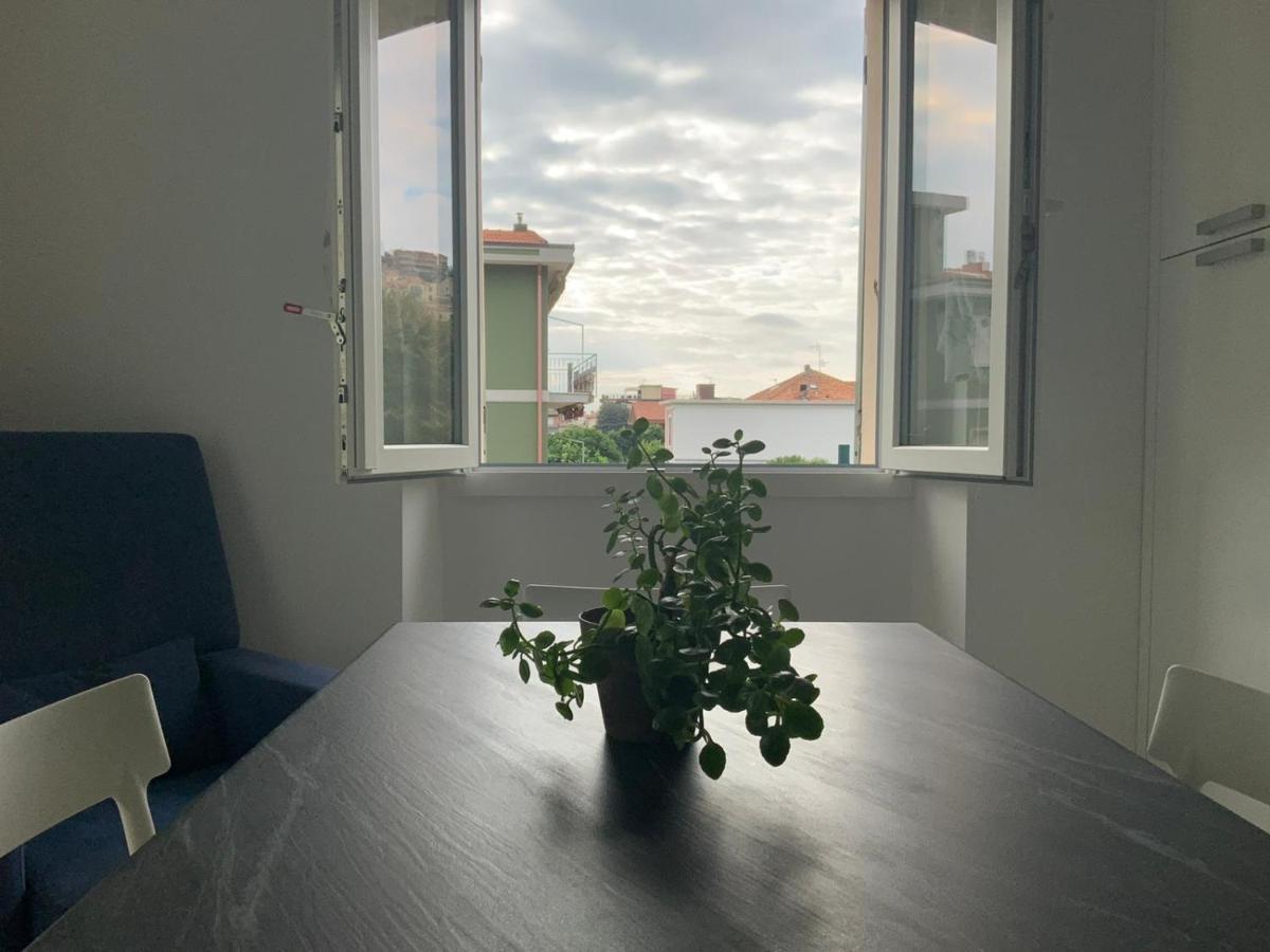 Casa Vacanze Romeo Pietra Ligure Exterior photo